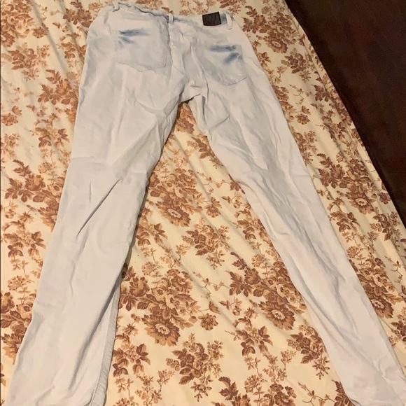 Light Wash Crop Low Rise Jeggings - Picture 2 of 4